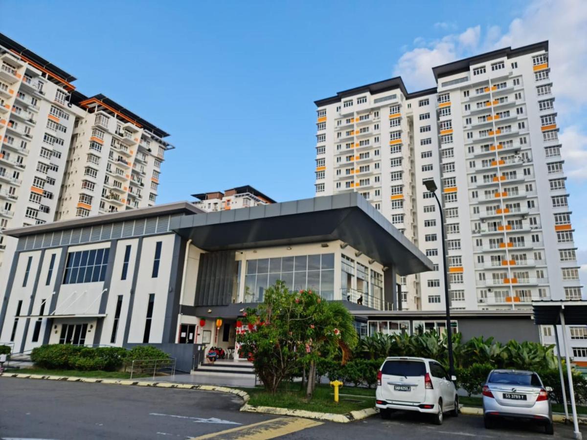 Rhr Deluxe Guesthouse Kinarut Papar Sabah - Pool View Exterior foto